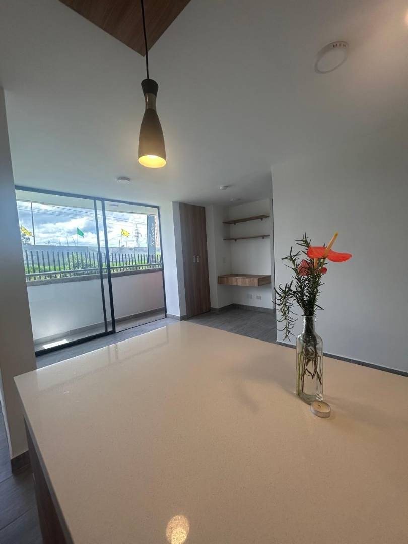Apartamento en arriendo en Llano Grande, Rionegro · foto 3 de 14