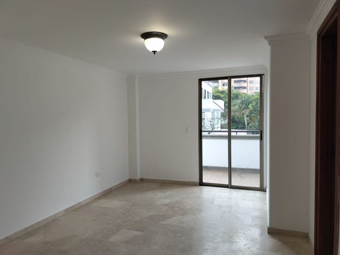 Apartamento de 3 alcobas en venta en El Poblado, Medellín, 250 m² · foto 9 de 16