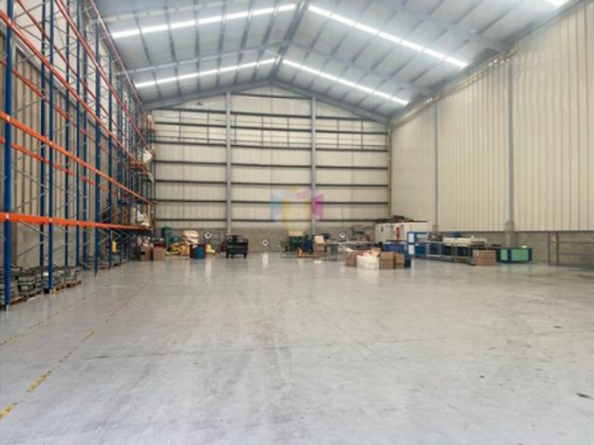 Bodega en arriendo en Perez, Bello, 1300 m² · foto 4 de 4