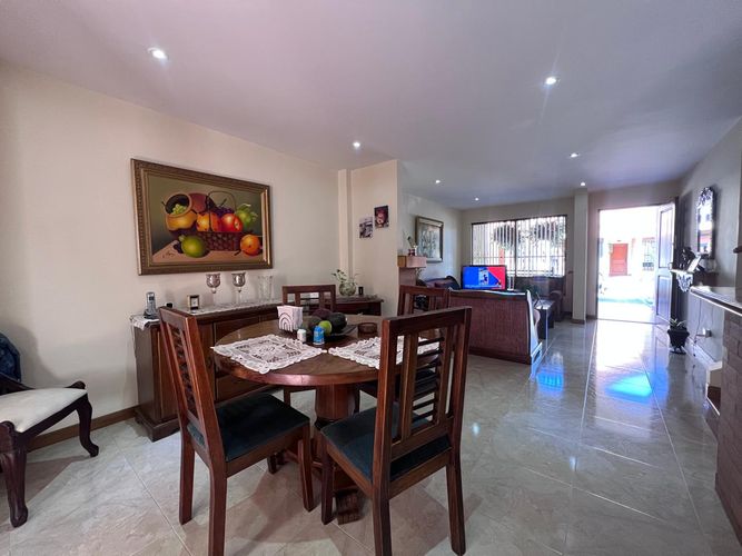 Casa de 3 alcobas en venta en El Porvenir, Rionegro, 150 m² · foto 3 de 11