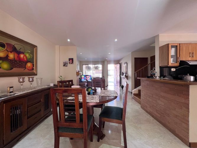 Casa de 3 alcobas en venta en El Porvenir, Rionegro, 150 m² · foto 4 de 11