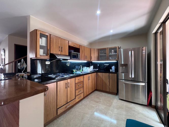 Casa de 3 alcobas en venta en El Porvenir, Rionegro, 150 m² · foto 5 de 11