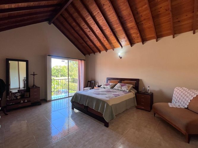Casa de 3 alcobas en venta en El Porvenir, Rionegro, 150 m² · foto 8 de 11