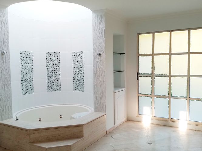 Casa de 4 alcobas en venta en El Tesoro, Medellín, 450 m² · foto 12 de 17