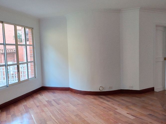 Casa de 4 alcobas en venta en El Tesoro, Medellín, 450 m² · foto 11 de 17