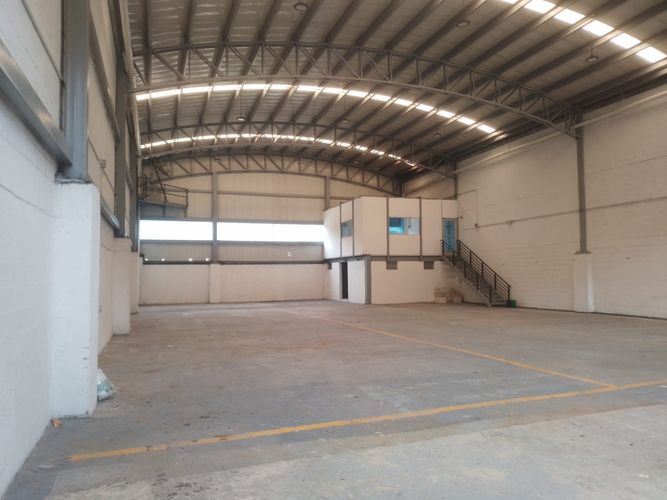 Bodega en arriendo en Parque De Caldas, La Estrella, 621 m² · foto 10 de 13