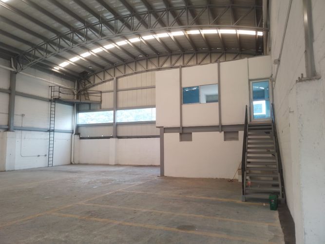 Bodega en arriendo en Parque De Caldas, La Estrella, 621 m² · foto 11 de 13
