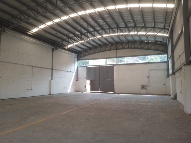 Bodega en arriendo en Parque De Caldas, La Estrella, 621 m² · foto 13 de 13