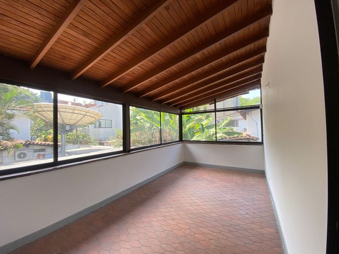 Oficina en arriendo en El Poblado, Medellín, 400 m² · foto 8 de 8