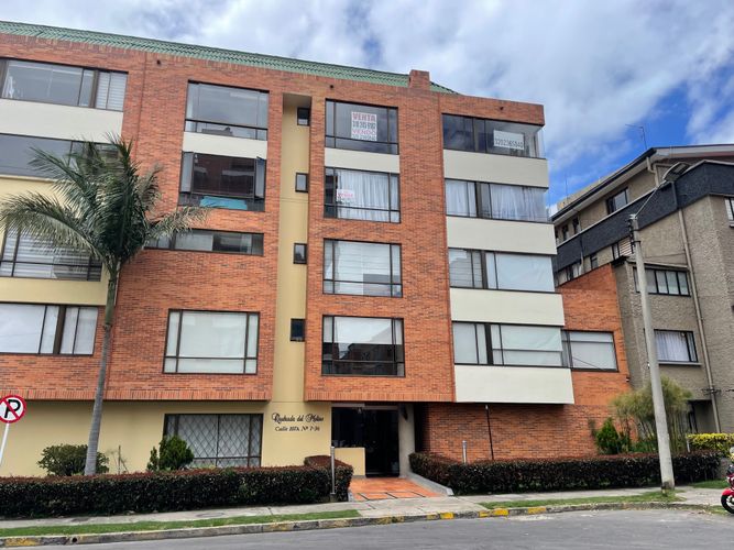 Apartamento de 3 alcobas en venta en Escuela De Caballeria, Bogotá, 130 m² · foto 2 de 24