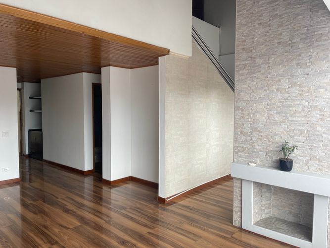 Apartamento de 3 alcobas en venta en Escuela De Caballeria, Bogotá, 130 m² · foto 5 de 24