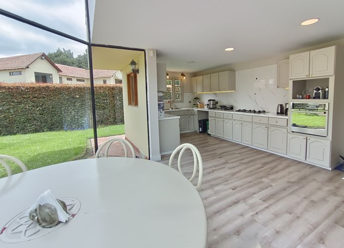 Casa de 4 alcobas en venta en Hatogrande, Sopó, 350 m² · foto 6 de 21