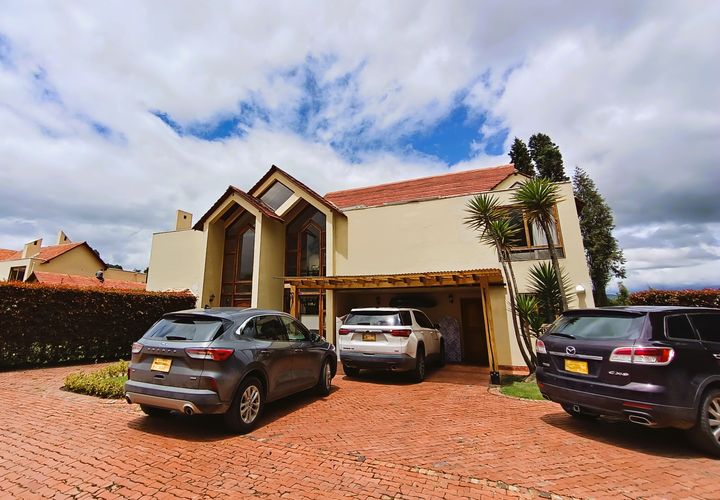 Casa de 4 alcobas en venta en Hatogrande, Sopó, 350 m² · foto 20 de 21