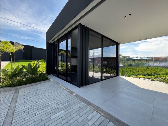 Casa de 4 alcobas en venta en Cerritos, Pereira, 830 m² · foto 19 de 20
