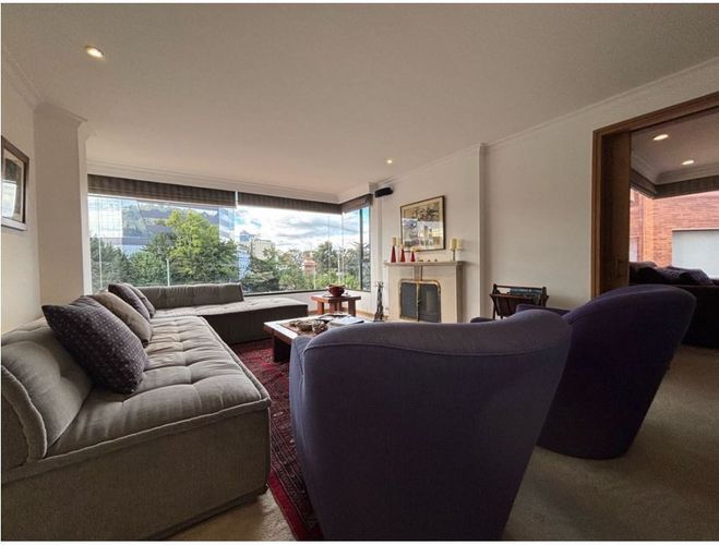 Apartamento en venta en Chico, Bogotá · foto 2 de 19