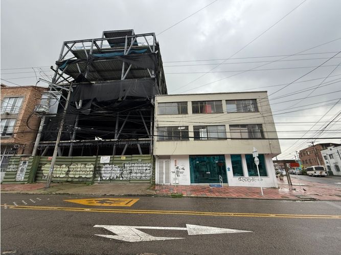 Casa en venta en Teusaquillo, Bogotá, 842 m² · foto 3 de 20