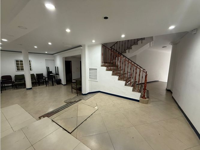Casa en venta en Teusaquillo, Bogotá, 842 m² · foto 17 de 20