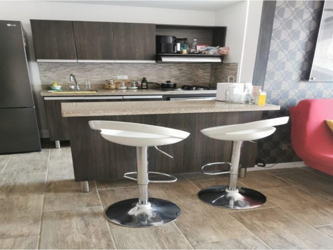 Apartamento de 3 alcobas en venta en Buenos Aires, Bello, 69 m² · foto 4 de 15