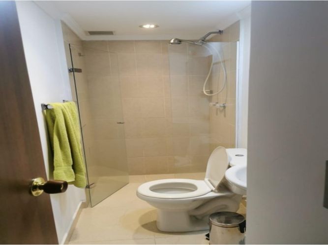Apartamento de 3 alcobas en venta en Buenos Aires, Bello, 69 m² · foto 9 de 15