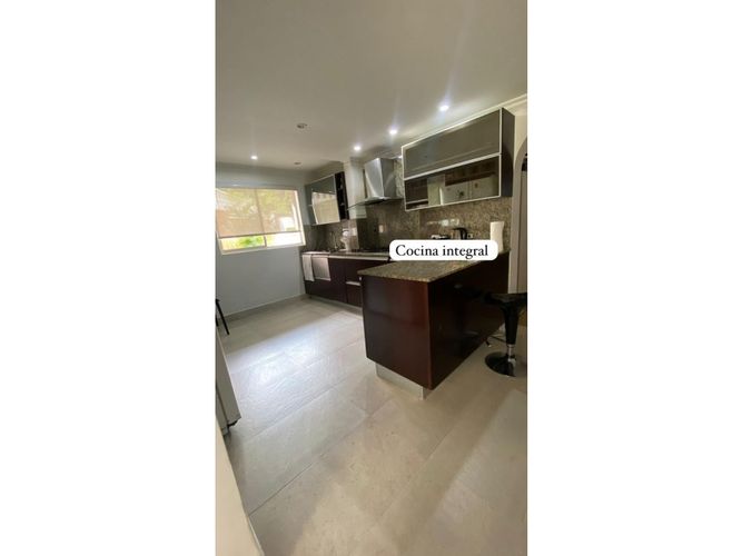 Casa de 4 alcobas en venta en El Poblado, Medellín, 373 m² · foto 4 de 22