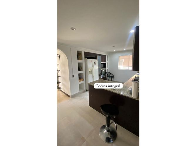 Casa de 4 alcobas en venta en El Poblado, Medellín, 373 m² · foto 5 de 22