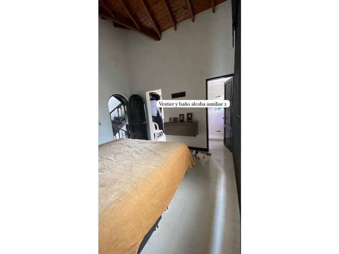 Casa de 4 alcobas en venta en El Poblado, Medellín, 373 m² · foto 15 de 22