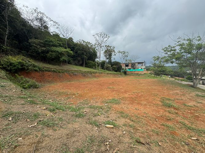 Lote en venta en Pance, Cali · foto 2 de 4