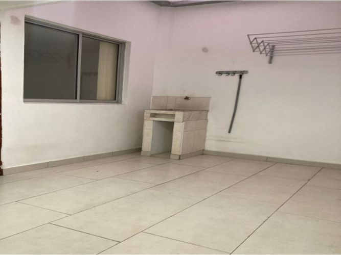Casa de 4 alcobas en venta en Laureles, Medellín, 158 m² · foto 9 de 13