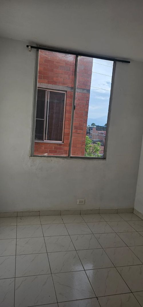 Apartamento de 3 alcobas en venta en Valle Grande, Cali, 46 m² · foto 4 de 12