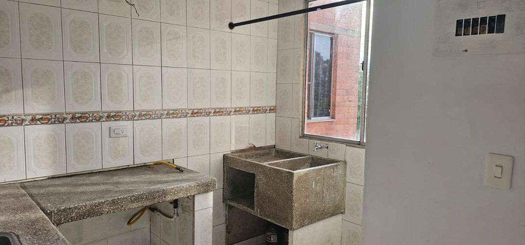 Apartamento de 3 alcobas en venta en Valle Grande, Cali, 46 m² · foto 8 de 12