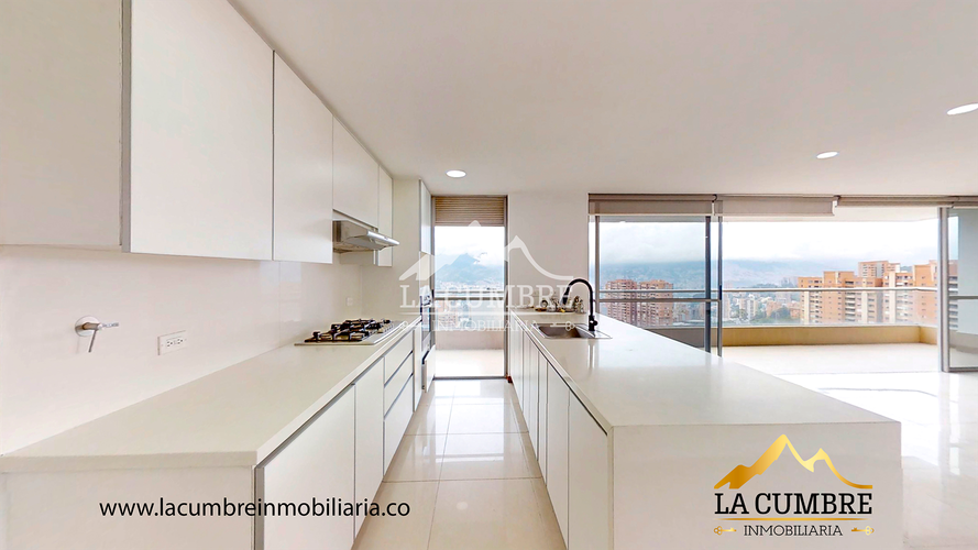 Apartamento de 3 alcobas en arriendo en La Calera, Medellín, 160 m² · foto 5 de 8