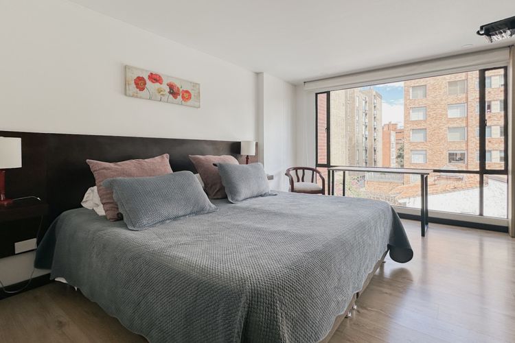 Apartamento de 1 alcoba en arriendo en Chicó Reservado, Bogotá, 56 m² · foto 5 de 18