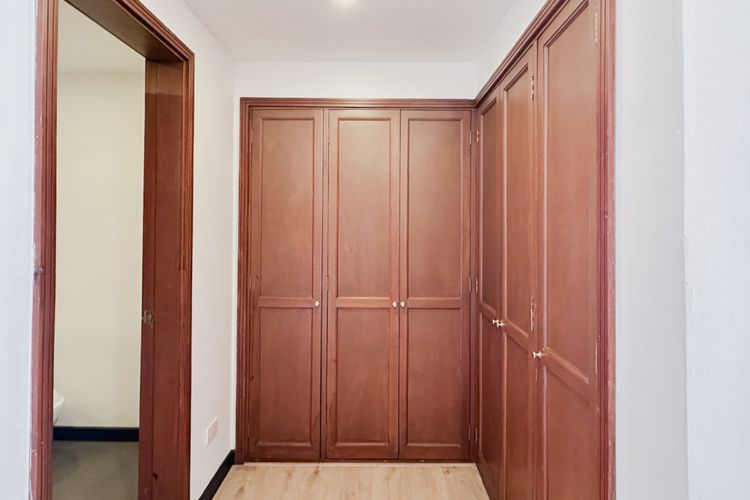 Apartamento de 1 alcoba en arriendo en Chicó Reservado, Bogotá, 56 m² · foto 8 de 18