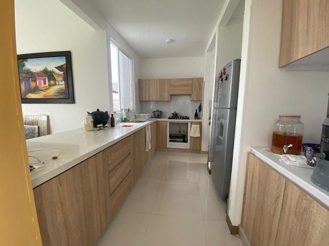 Casa de 3 alcobas en venta en El Castillo, Jamundí, 136 m² · foto 5 de 13