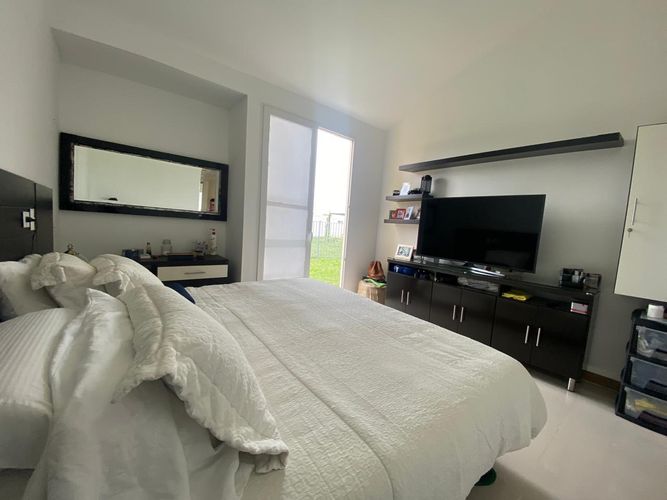Casa de 3 alcobas en venta en El Castillo, Jamundí, 136 m² · foto 11 de 13