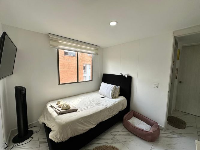 Apartamento de 3 alcobas en venta en El Poblado, Medellín, 90 m² · foto 9 de 13
