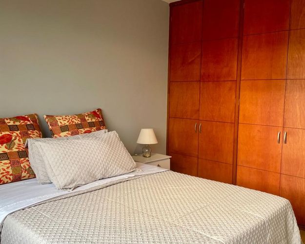 Apartamento de 2 alcobas en arriendo en El Poblado, Medellín, 120 m² · foto 10 de 13