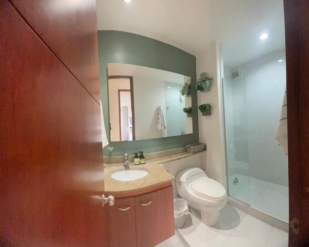 Apartamento de 2 alcobas en arriendo en El Poblado, Medellín, 120 m² · foto 13 de 13