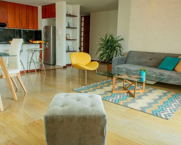 Apartamento de 2 alcobas en arriendo en El Poblado, Medellín, 120 m² · foto 2 de 13