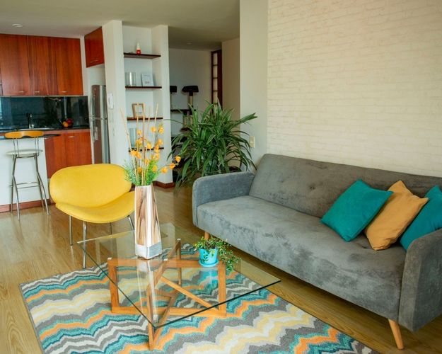 Apartamento de 2 alcobas en arriendo en El Poblado, Medellín, 120 m² · foto 3 de 13