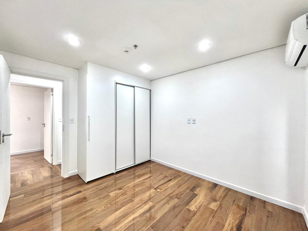 ALQUILO LUJOSO DEPARTAMENTO A ESTRENAR EN BARRIO MARISCAL ESTIGARRIBIA. — foto 3