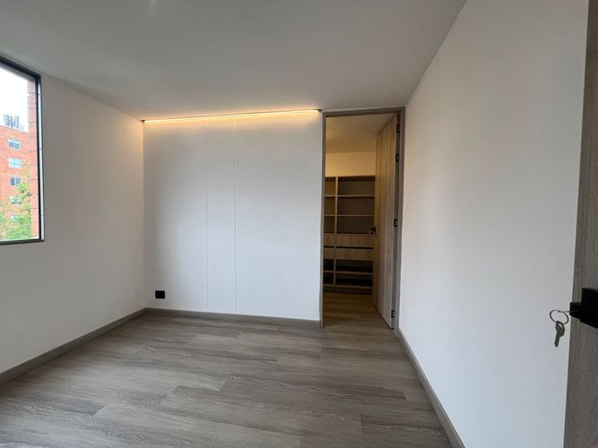 Apartamento de 3 alcobas en arriendo en El Poblado, Medellín, 90 m² · foto 10 de 16