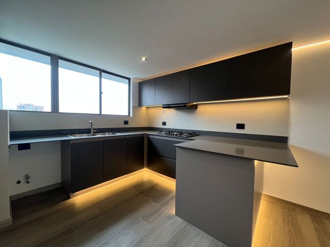 Apartamento de 3 alcobas en arriendo en El Poblado, Medellín, 90 m² · foto 6 de 16