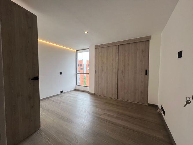 Apartamento de 3 alcobas en arriendo en El Poblado, Medellín, 90 m² · foto 7 de 16