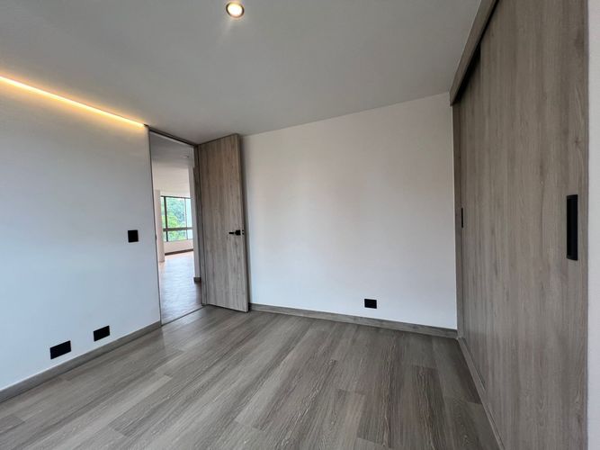 Apartamento de 3 alcobas en arriendo en El Poblado, Medellín, 90 m² · foto 11 de 16