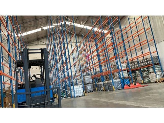 Bodega en arriendo en Holanda, Sabaneta, 1200 m² · foto 4 de 4
