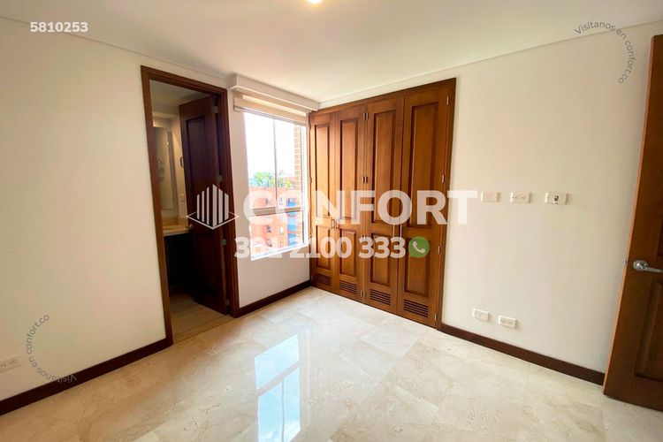 Apartamento de 3 alcobas en arriendo en Laureles, Medellín, 150 m² · foto 17 de 24