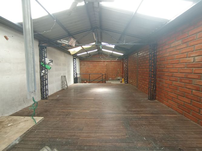 Local en arriendo en La Candelaria, Medellín, 110 m² · foto 8 de 17