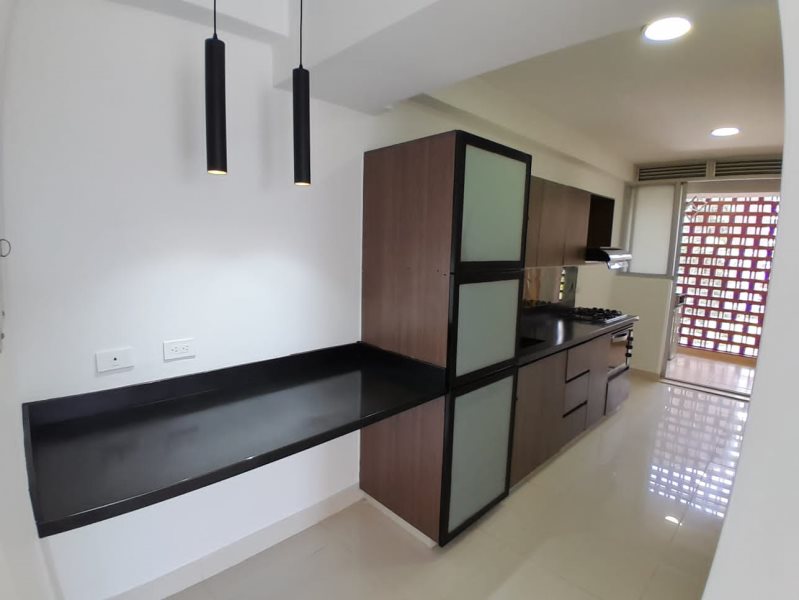 Apartamento en arriendo en Loma Del Barro, Envigado · foto 2 de 10
