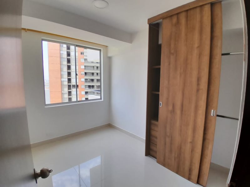 Apartamento en arriendo en Loma Del Barro, Envigado · foto 5 de 10